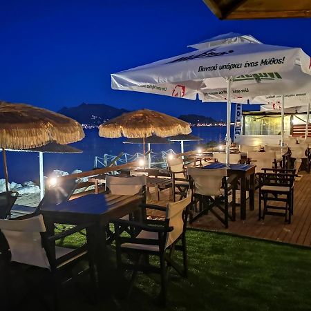 Point Ephemere Beachfront Apartments Закінф Екстер'єр фото