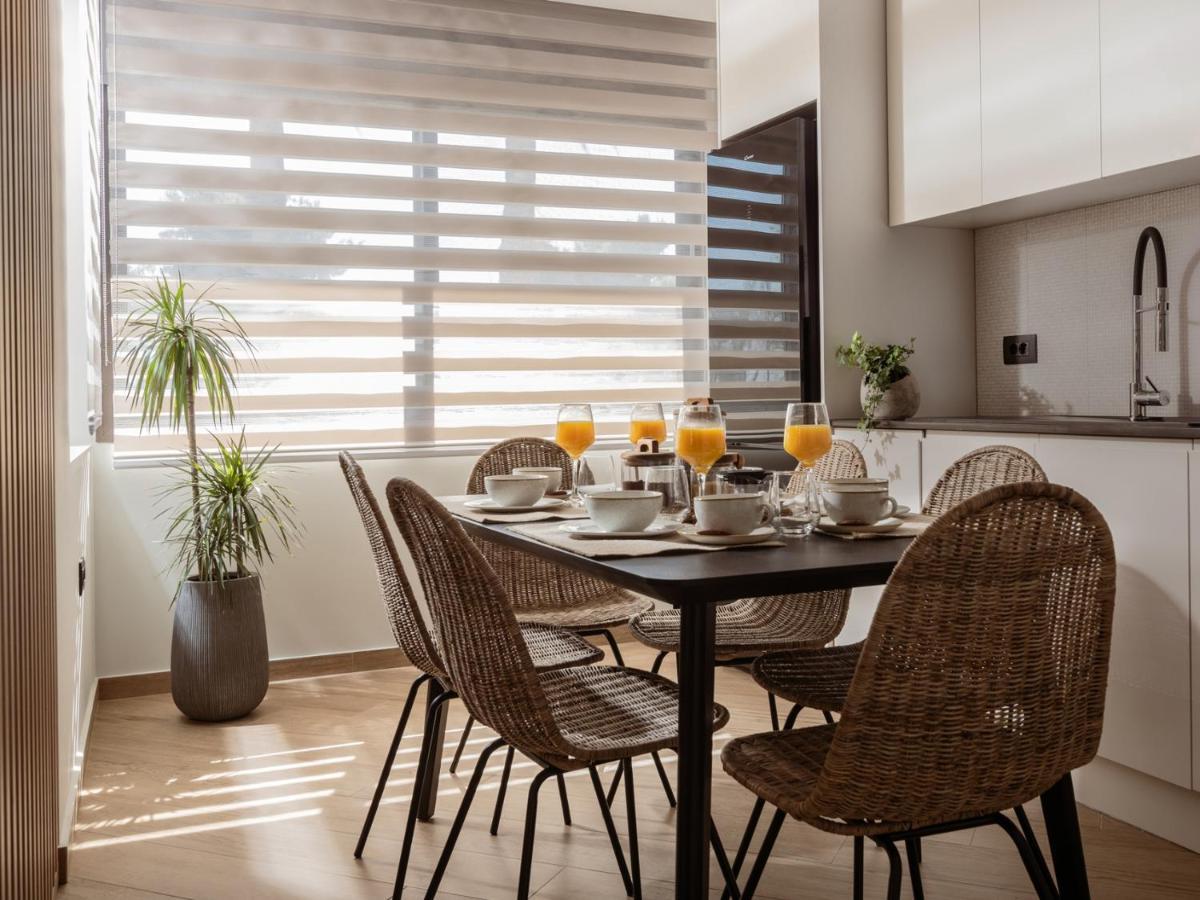 Point Ephemere Beachfront Apartments Закінф Екстер'єр фото